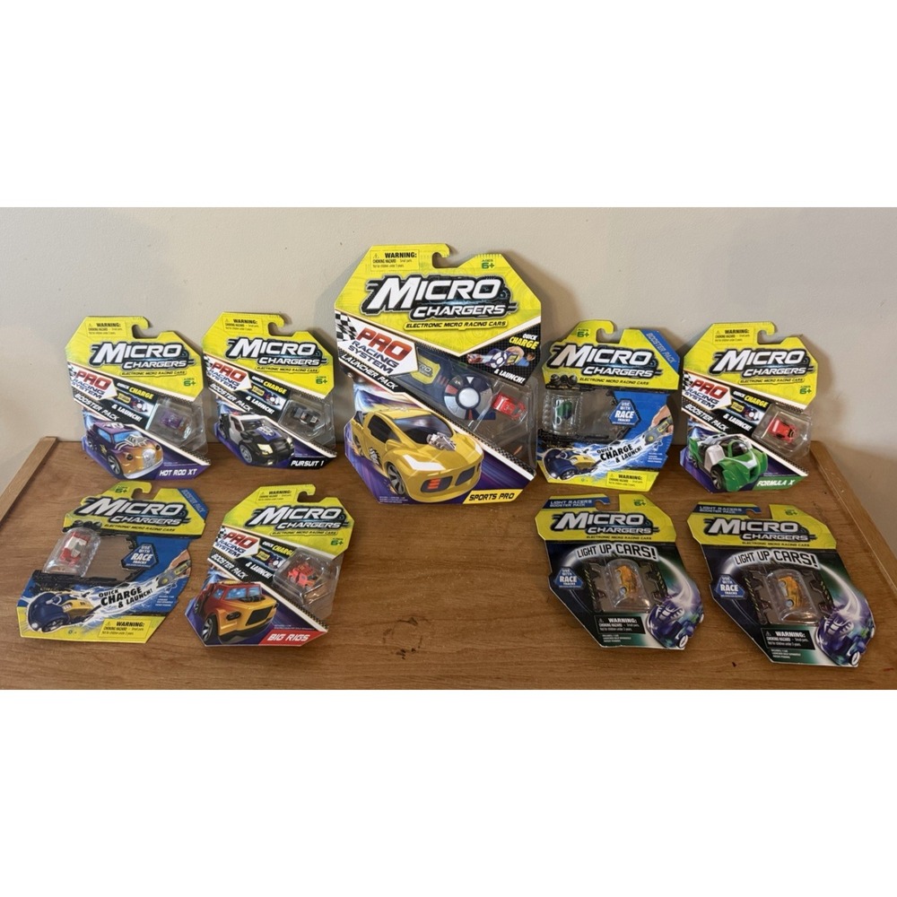 MICRO CHARGERS PRO RACING SYSTEM LAUNCHER PACK with 8 Micro Racing Cars